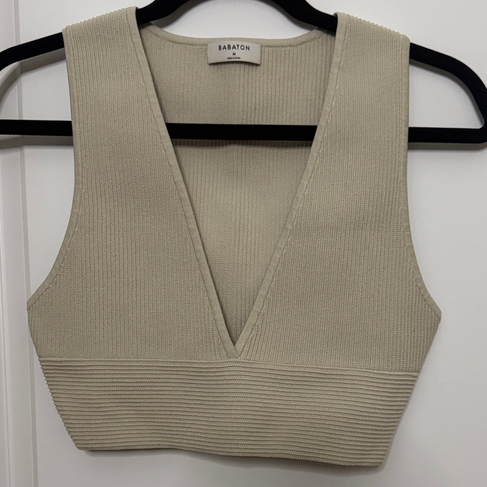 Aritzia Babaton Cream V-Neck Knit Tank Top -Medium